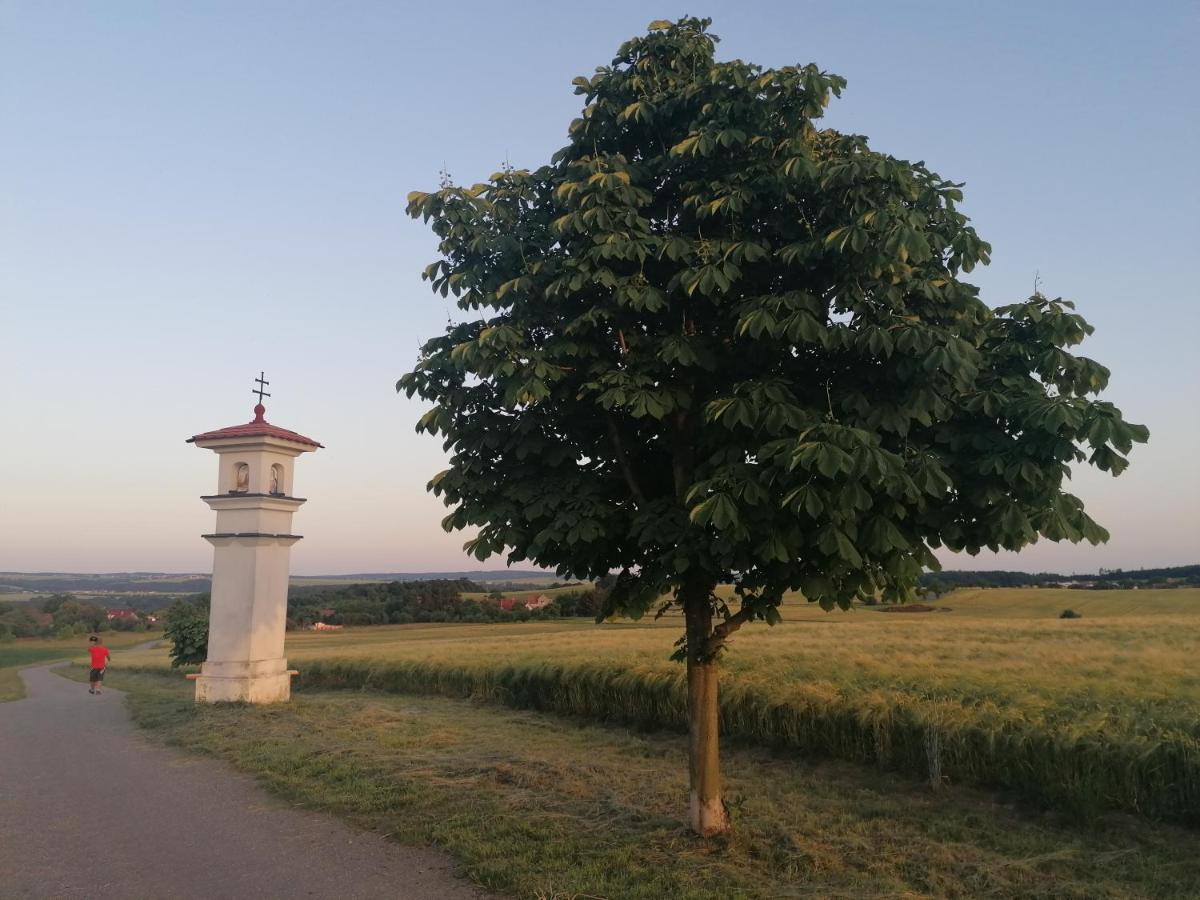 Chaloupka U Montyho Villa Vavrinec  Eksteriør bilde